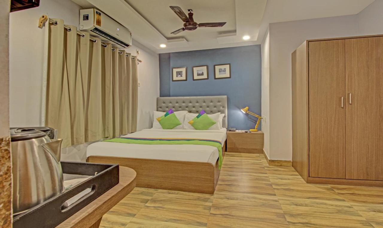 Hotel Royal Crowne Near Kolkata Airport Bagian luar foto