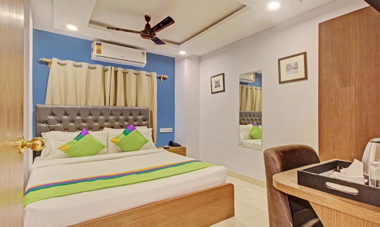 Hotel Royal Crowne Near Kolkata Airport Bagian luar foto