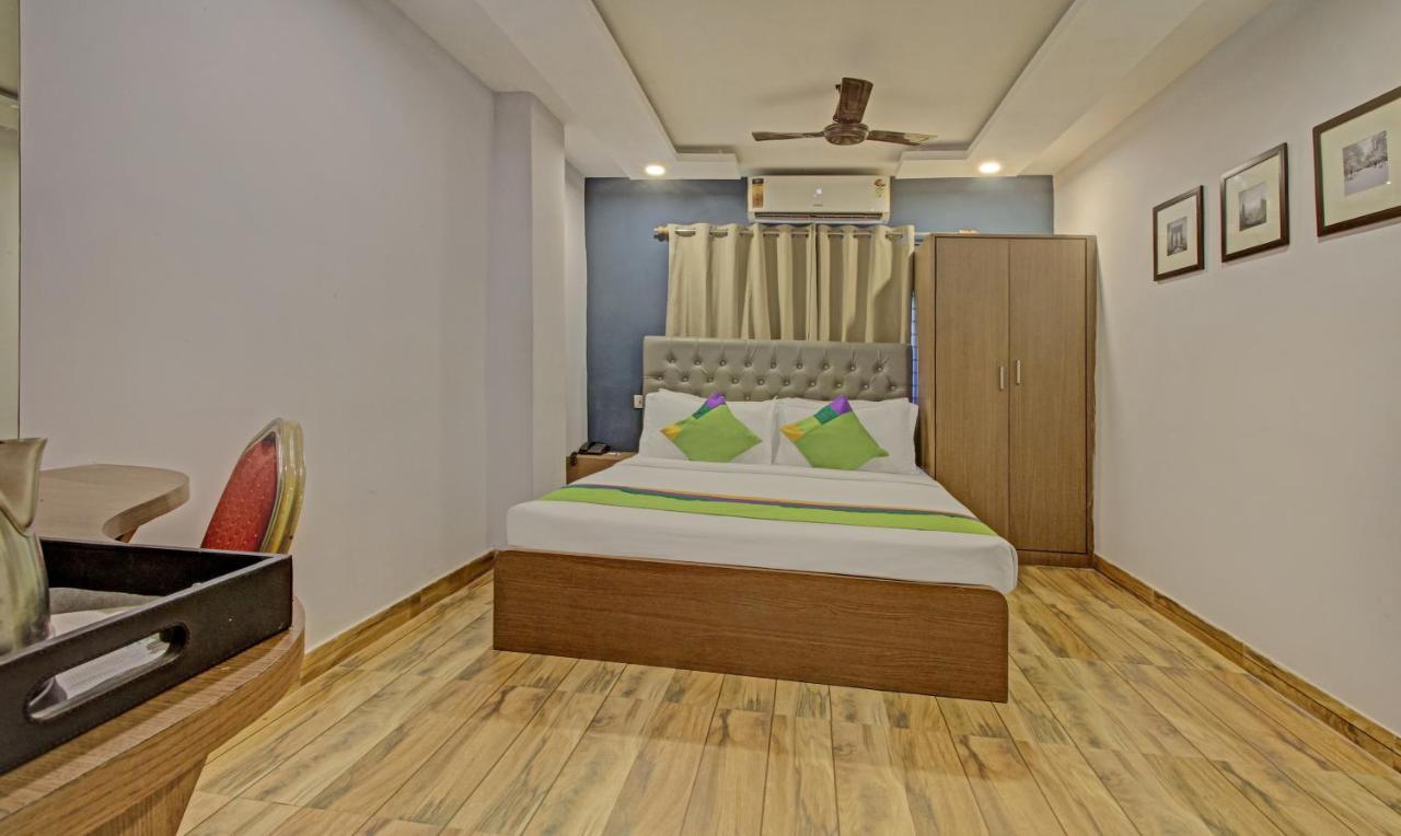 Hotel Royal Crowne Near Kolkata Airport Bagian luar foto