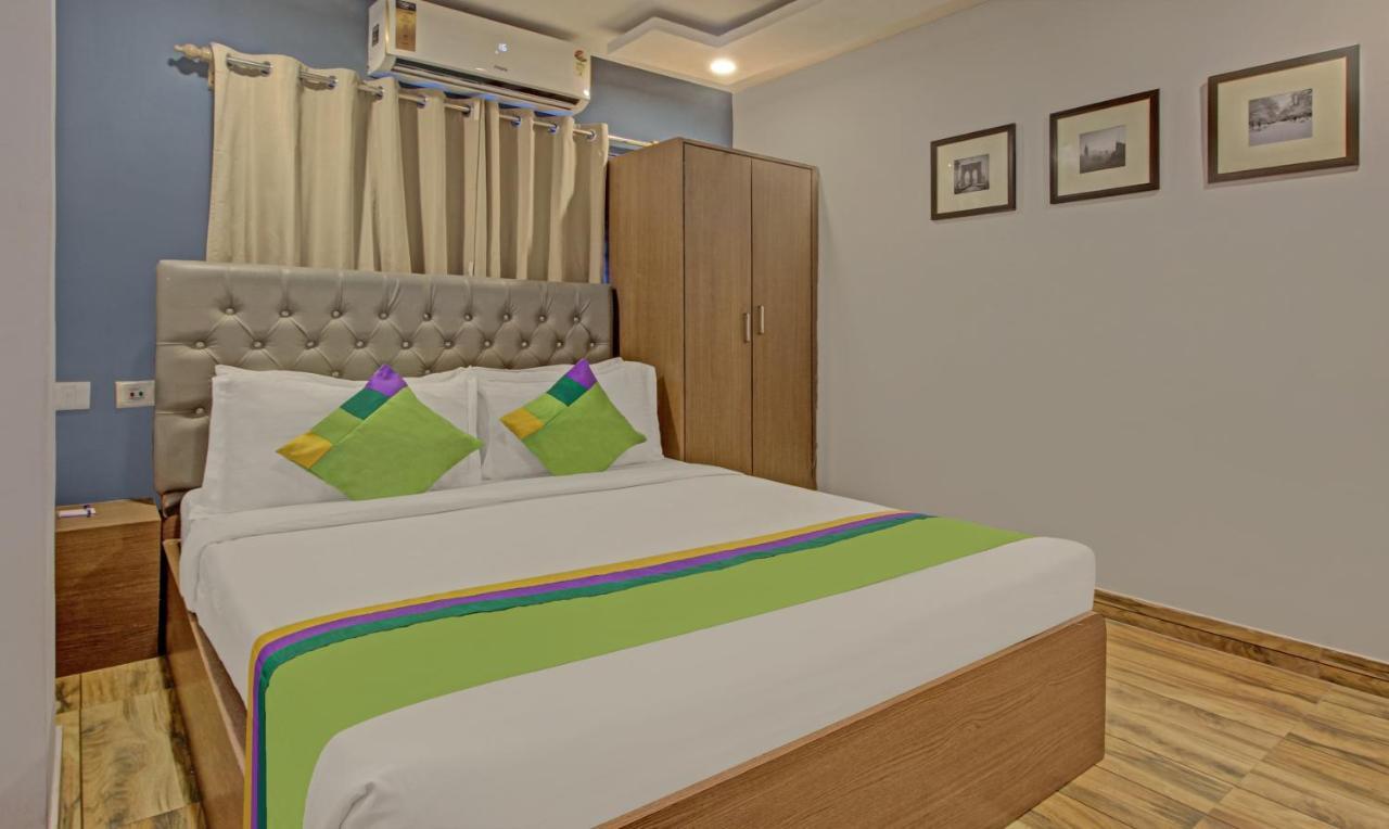 Hotel Royal Crowne Near Kolkata Airport Bagian luar foto