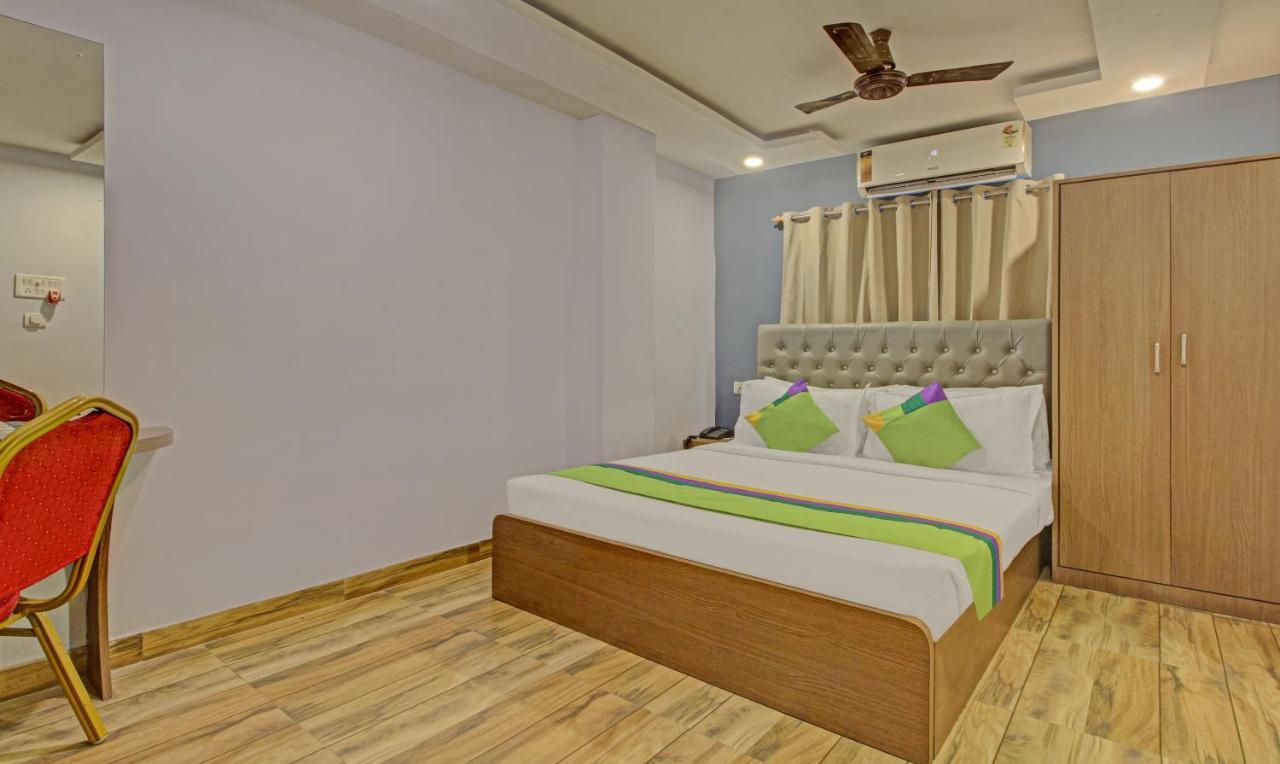 Hotel Royal Crowne Near Kolkata Airport Bagian luar foto